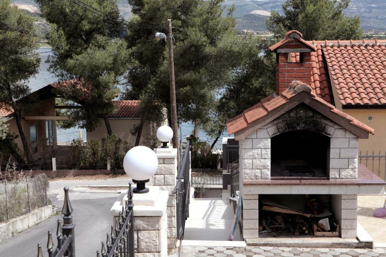Apartments Viki Trogir Exterior foto